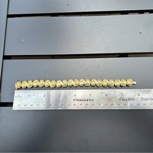 Rare, Authentic 18k Gold Tiffany & Co. Bracelet - Picture 7 of 17